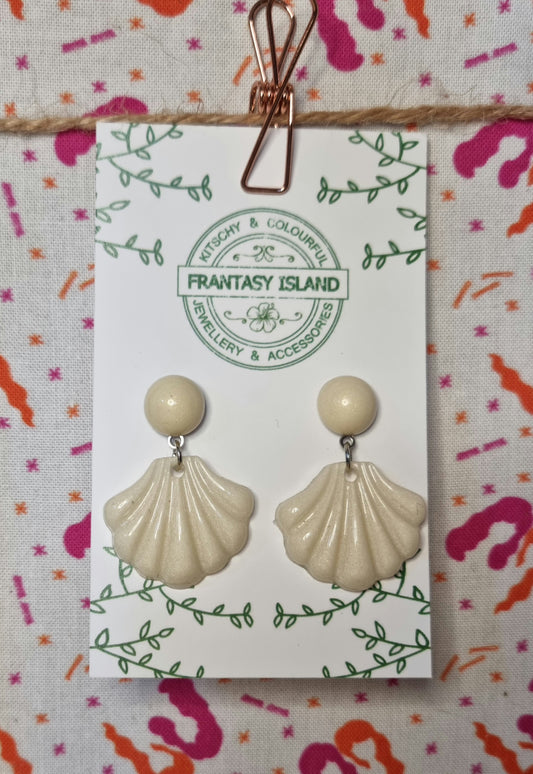 Cream Baroque Shell Drops
