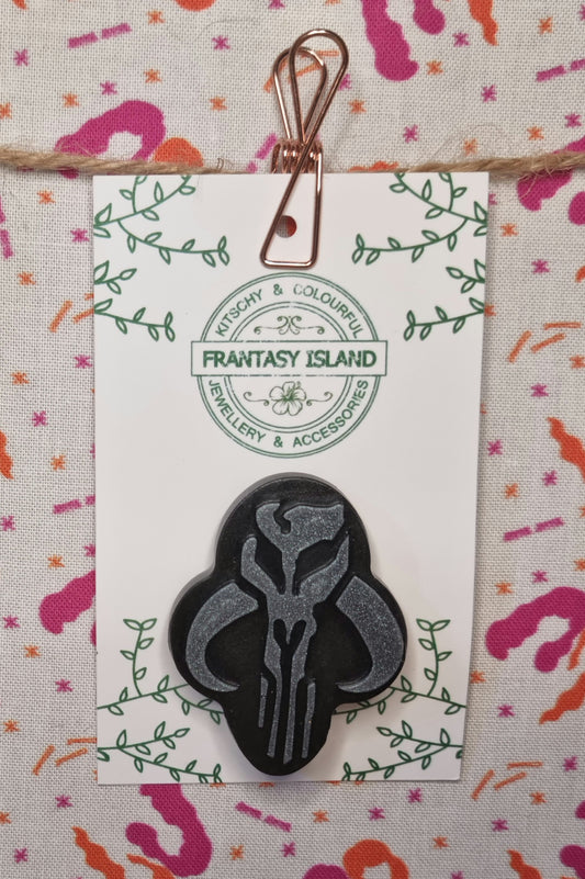Mythosaur Skull Pin