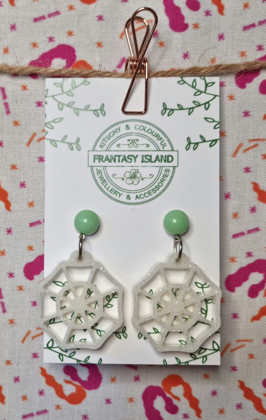 Mint & White Spiderwebs