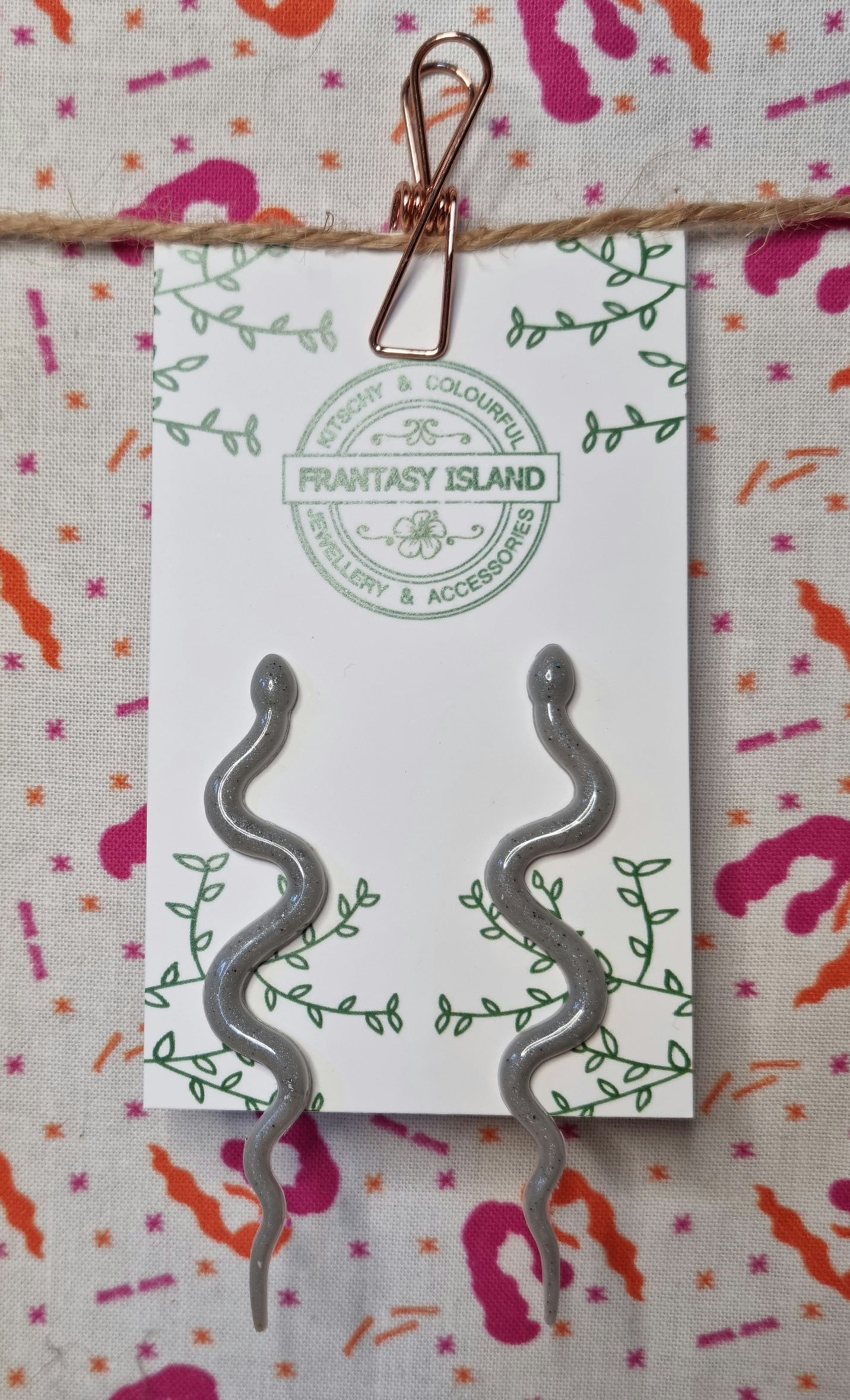 Soft Grey Glitter Snake Studs