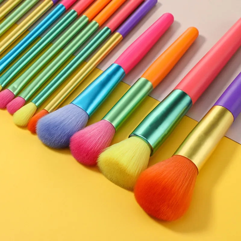 15 Piece Rainbow Makeup Brush Kit